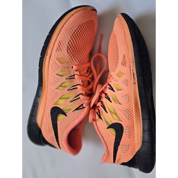 Nike Free 5.0 Running Shoes In An Orange/Coral Colorway Size 7.5 Women's - Picture 4 of 6